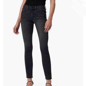 JOE'S JEANS | distressed black skinny jean | 27